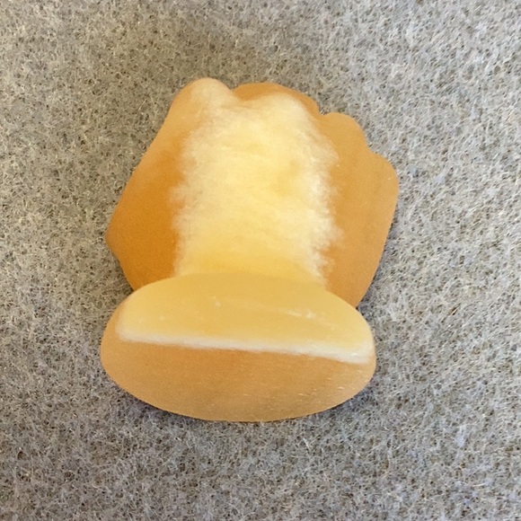 FINAL SALE PRICE Yellow Calcite Closed Fisted Trump Sculpture - Picture 4 of 5